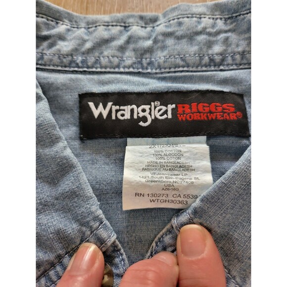 Wrangler Men's Shirt Riggs Workwear Short Sleeve, 2-Pocket Room to Move Comfort - Picture 4 of 6